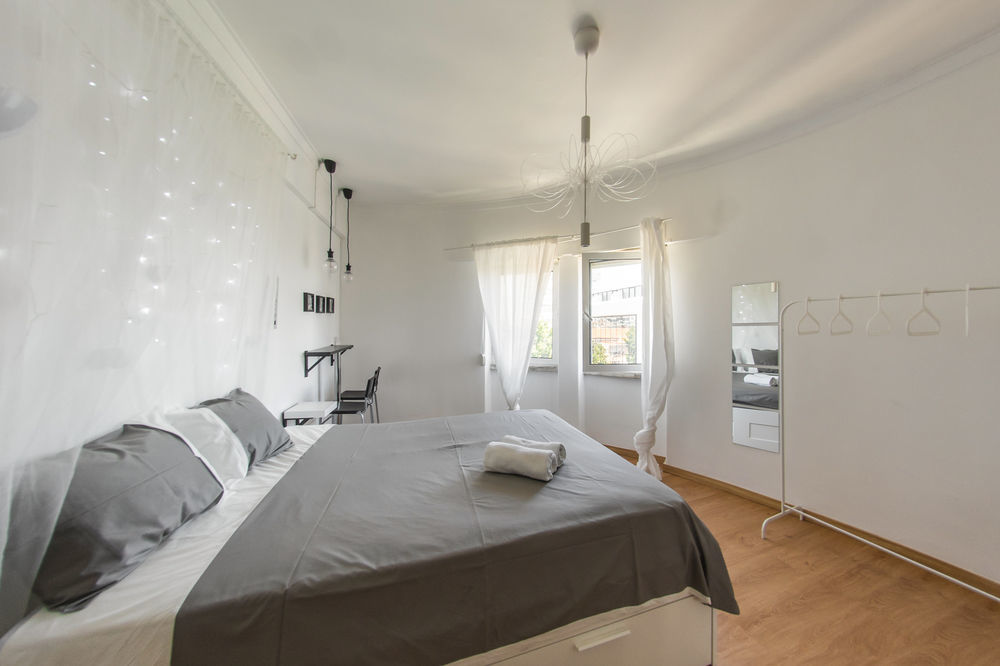 Marques Mini Hostel Лиссабон Экстерьер фото